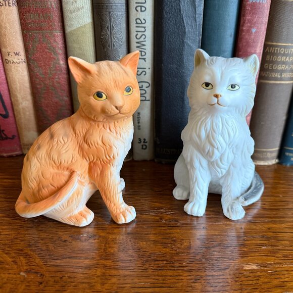 2 Vintage Porcelain Cats - Picture 3 of 13